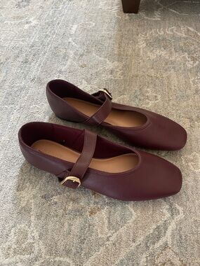 Old Navy Women's Wine Mary Jane Flats with Gold Buckle